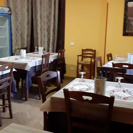 La Torre Del Moro 피우미치노